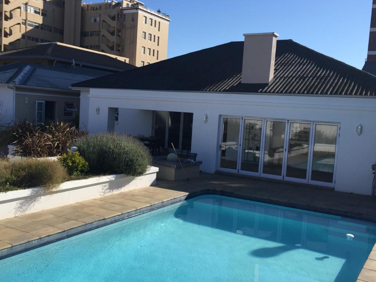 The Blue Lotus Guest House Port Elizabeth Exterior foto