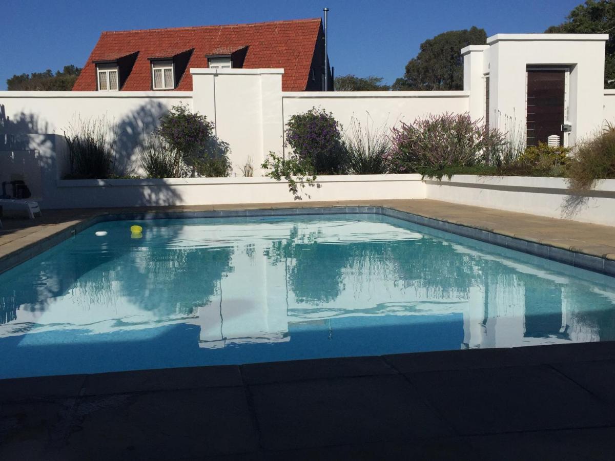 The Blue Lotus Guest House Port Elizabeth Exterior foto