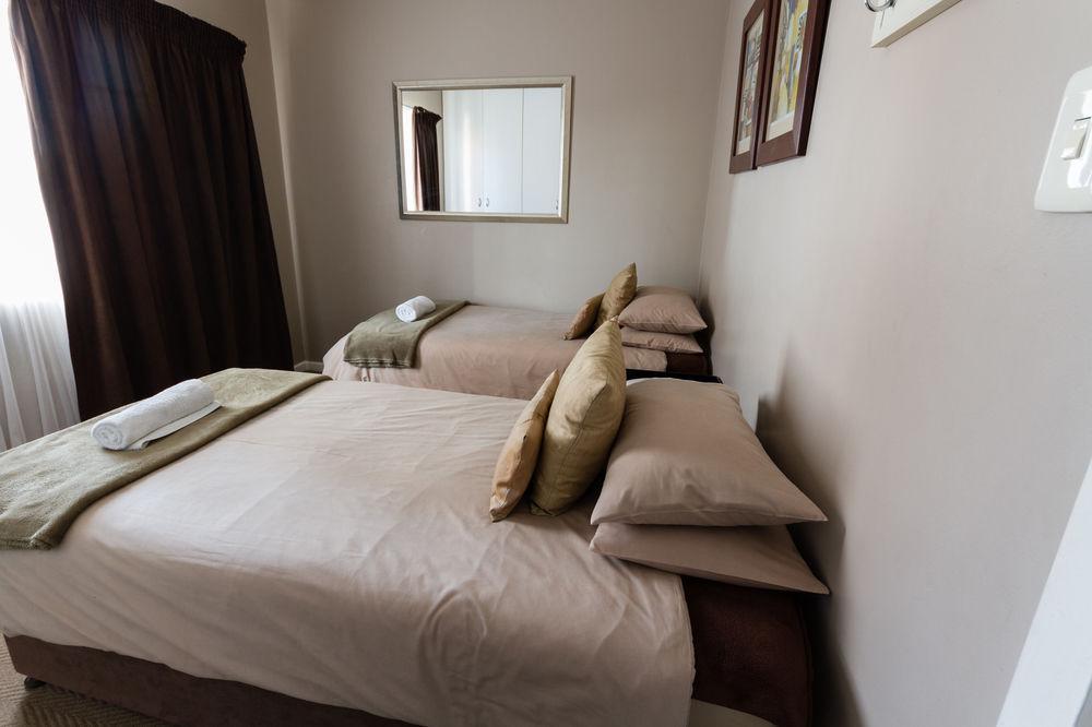 The Blue Lotus Guest House Port Elizabeth Exterior foto